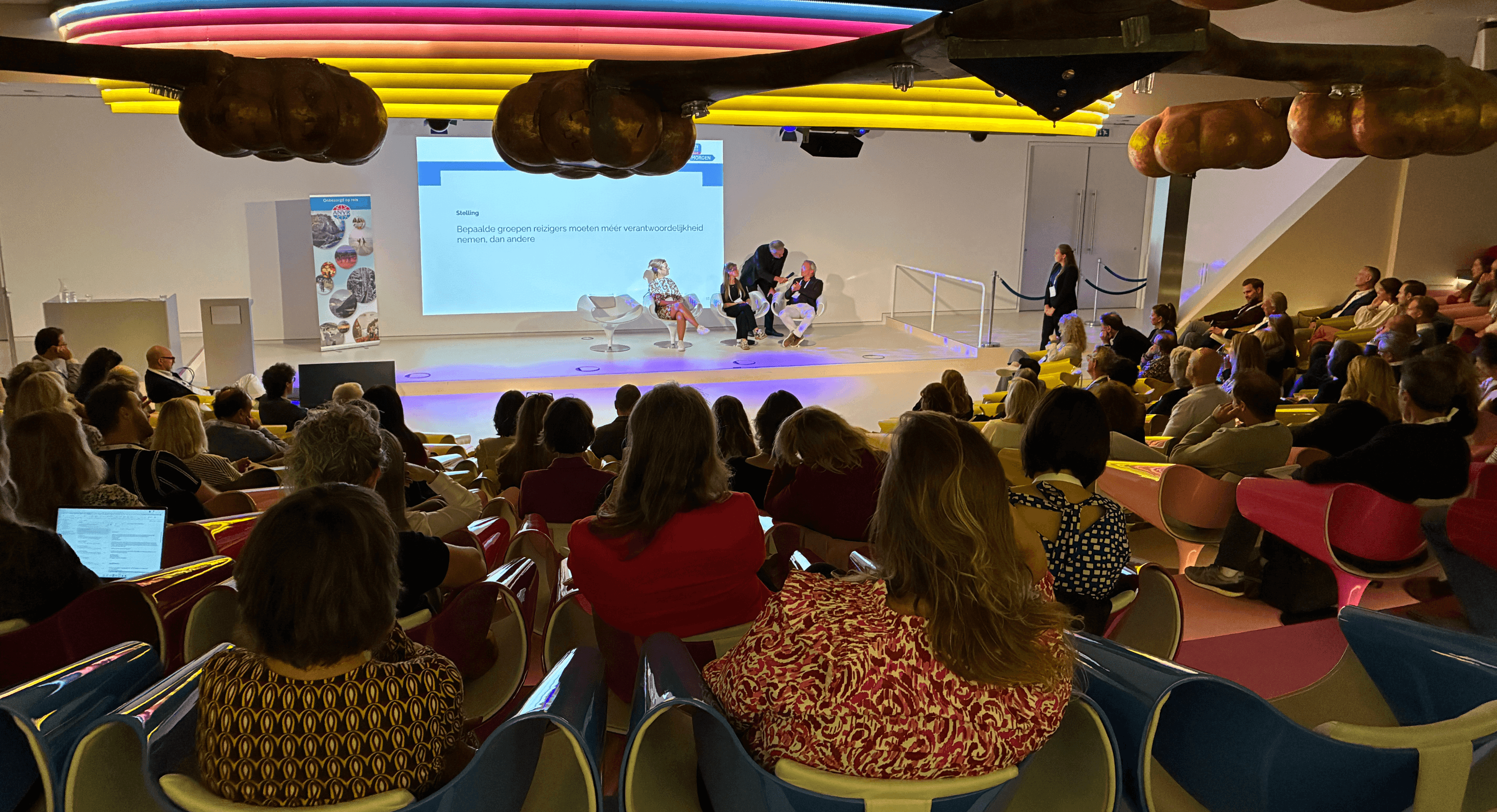 Header nieuwsbericht de zaal en paneldiscussie inspiratiecongres 2025.png